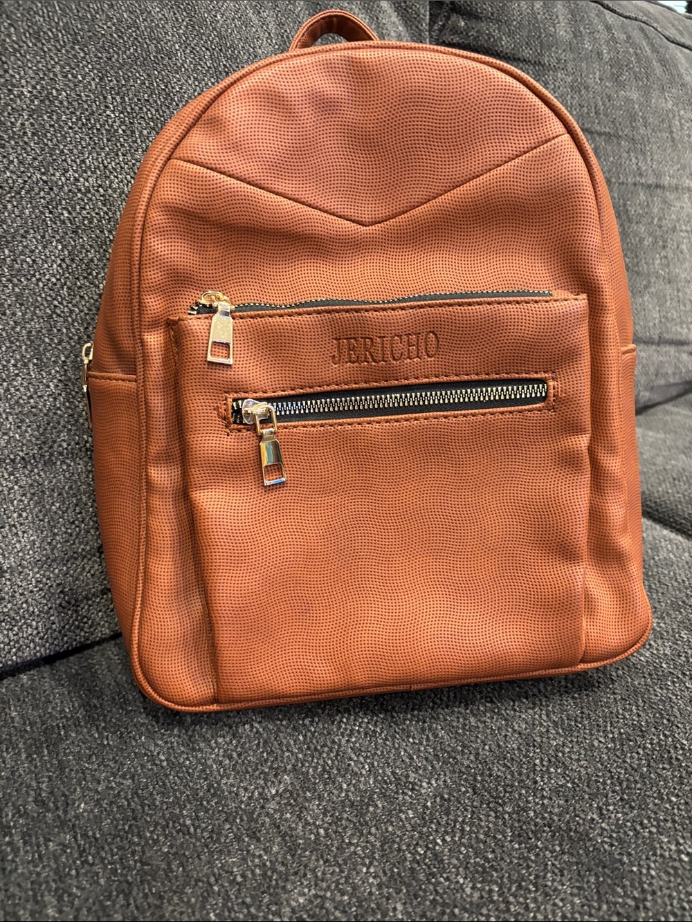 Beautiful new JERICHO backpack💼🧳🎒